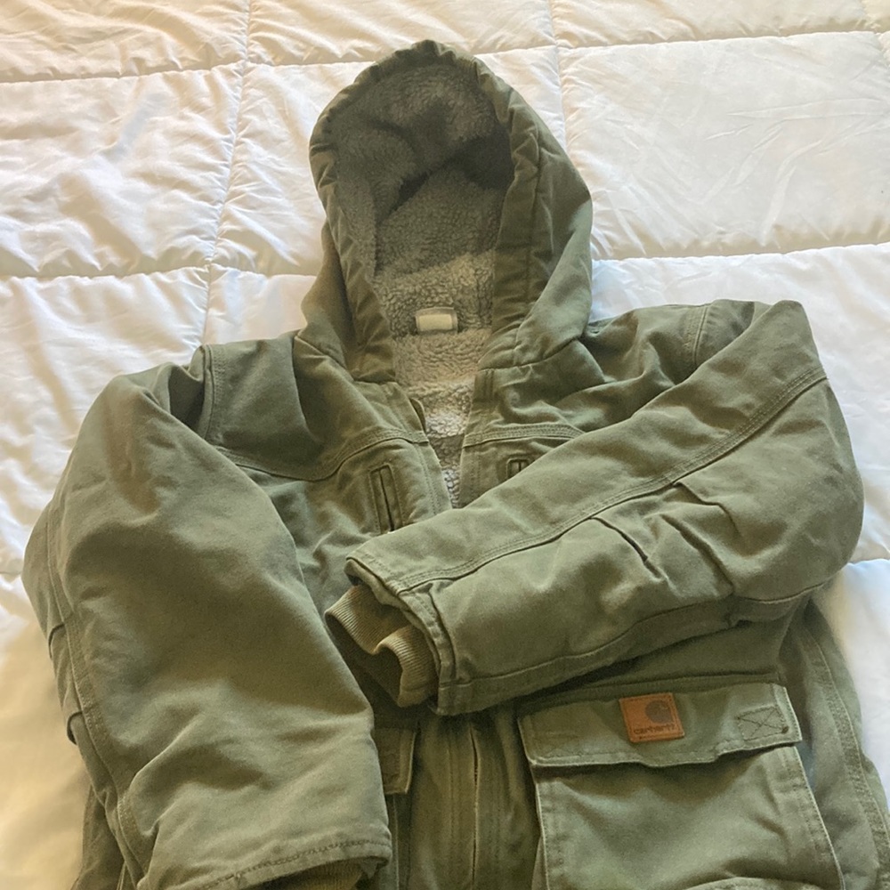 Big kids Carhartt winter coat.